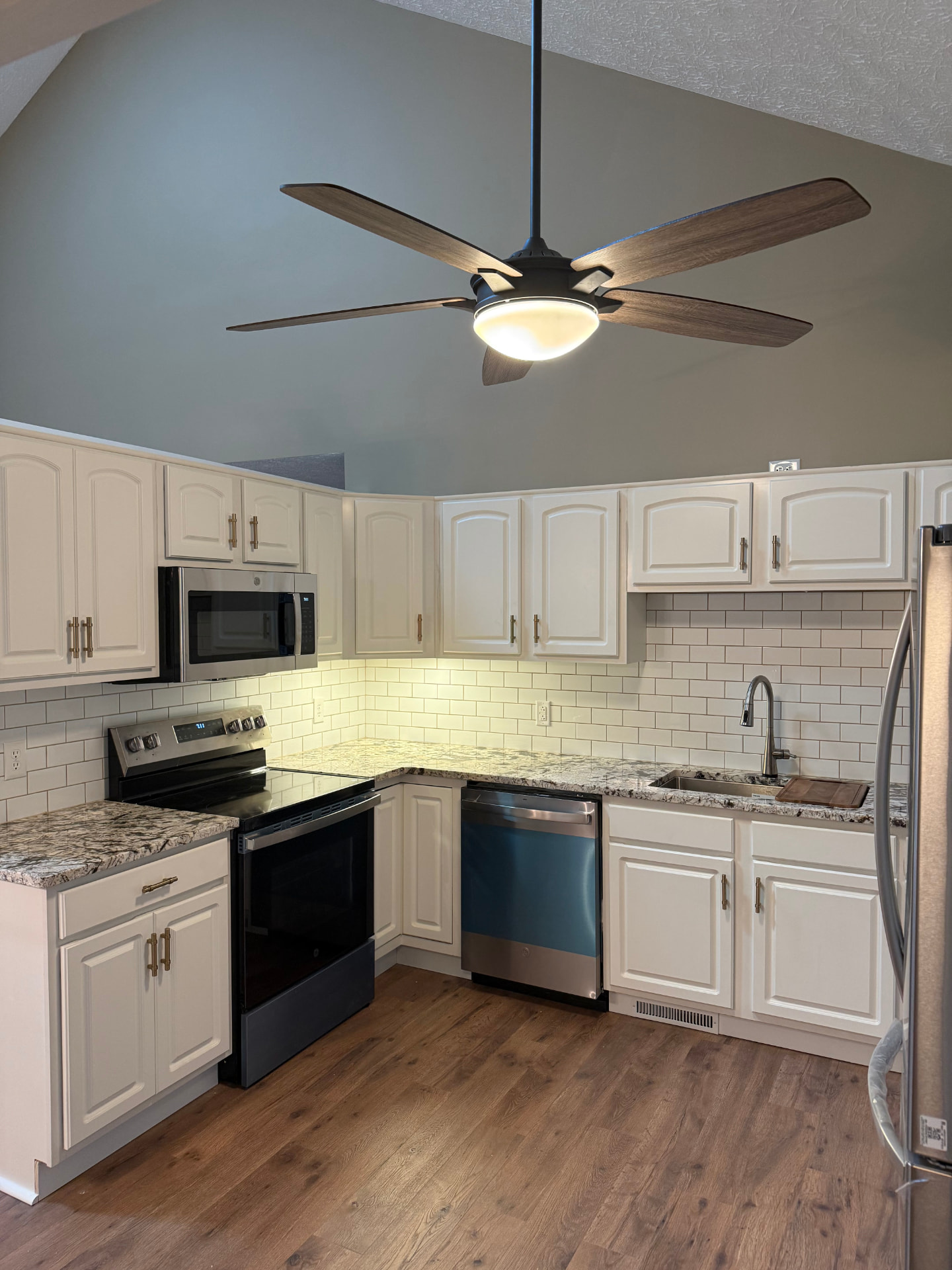 New kitchen remodel to suit the client's every need — photo 2 of 4